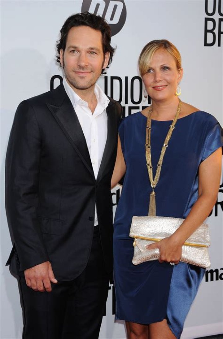 Meet Julie Yaeger, Paul Rudd's Better Half And Hollywood Powerhouse