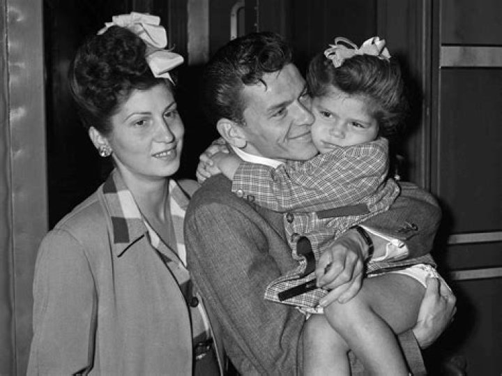 The Timeless Duets Of Frank Sinatra And Nancy Sinatra: A Father-Daughter Legacy