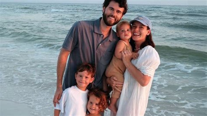 The Untold Riches Of Mary Kate Robertson: Unlocking Her Financial Empire